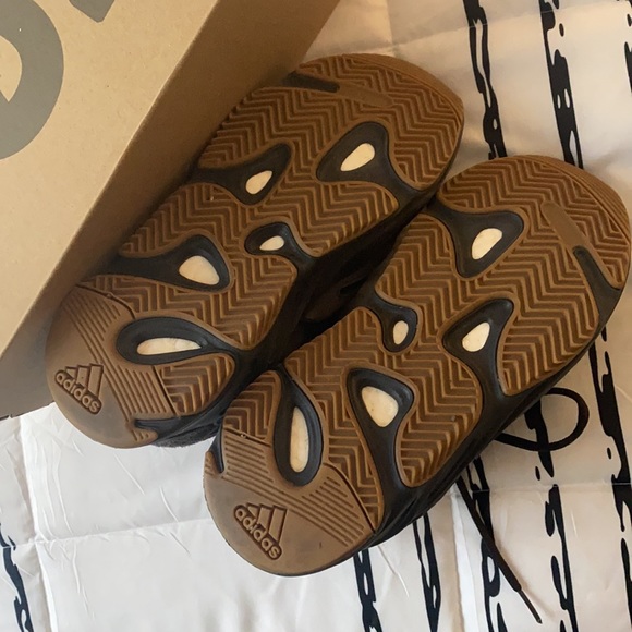 6.5 Yeezy 700’s - Picture 6 of 6